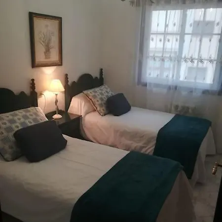 Apartamento En Edificio Nuevo, Con Piscina, Vistas A La Ria Y Al Puerto, Estancia Minima 14 Noches, Perfil Familiar, No Se Admiten Grupos De Jovenes Apartment *