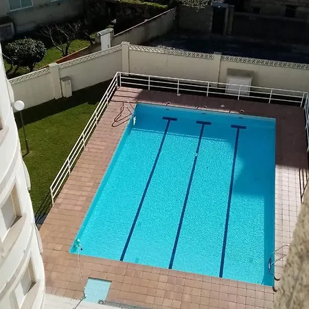 Apartamento En Edificio Nuevo, Con Piscina, Vistas A La Ria Y Al Puerto, Estancia Minima 14 Noches, Perfil Familiar, No Se Admiten Grupos De Jovenes Apartment
