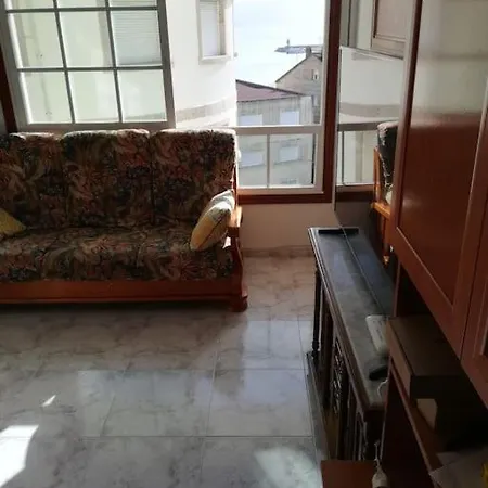 Apartamento En Edificio Nuevo, Con Piscina, Vistas A La Ria Y Al Puerto, Estancia Minima 14 Noches, Perfil Familiar, No Se Admiten Grupos De Jovenes Sanxenxo